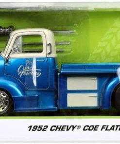 Jada Toys Diecast Cars Just Trucks - 1952 Chevy COE Flatbed 1:24 Scale