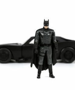 Jada Toys Diecast Cars The Batman - Batmobile With Batman 1:24 Scale Hollywood Ride
