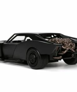 Jada Toys Diecast Cars The Batman - Batmobile With Batman 1:24 Scale Hollywood Ride