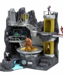 Jada Toys Diecast Cars DC Comics - Batcave NanoScene With Figures Value Box
