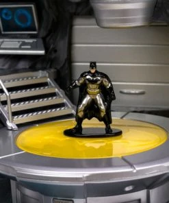 Jada Toys Diecast Cars DC Comics - Batcave NanoScene With Figures Value Box