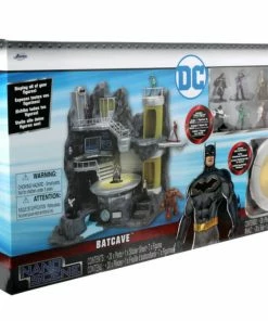 Jada Toys Diecast Cars DC Comics - Batcave NanoScene With Figures Value Box