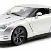 Jada Toys Diecast Cars Fast And Furious - 2009 Nissan GT-R 1:32 Scale Hollywood Ride
