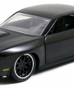 Jada Toys Diecast Cars Fast And Furious - 2012 Dodge Challenger SRT8 1:32 Scale Hollywood Ride