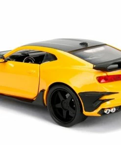 Jada Toys Transformers 5: The Last Knight - Bumblebee ChevyCamaro 1:24 Scale Hollywood Ride With Medallion Diecast Cars