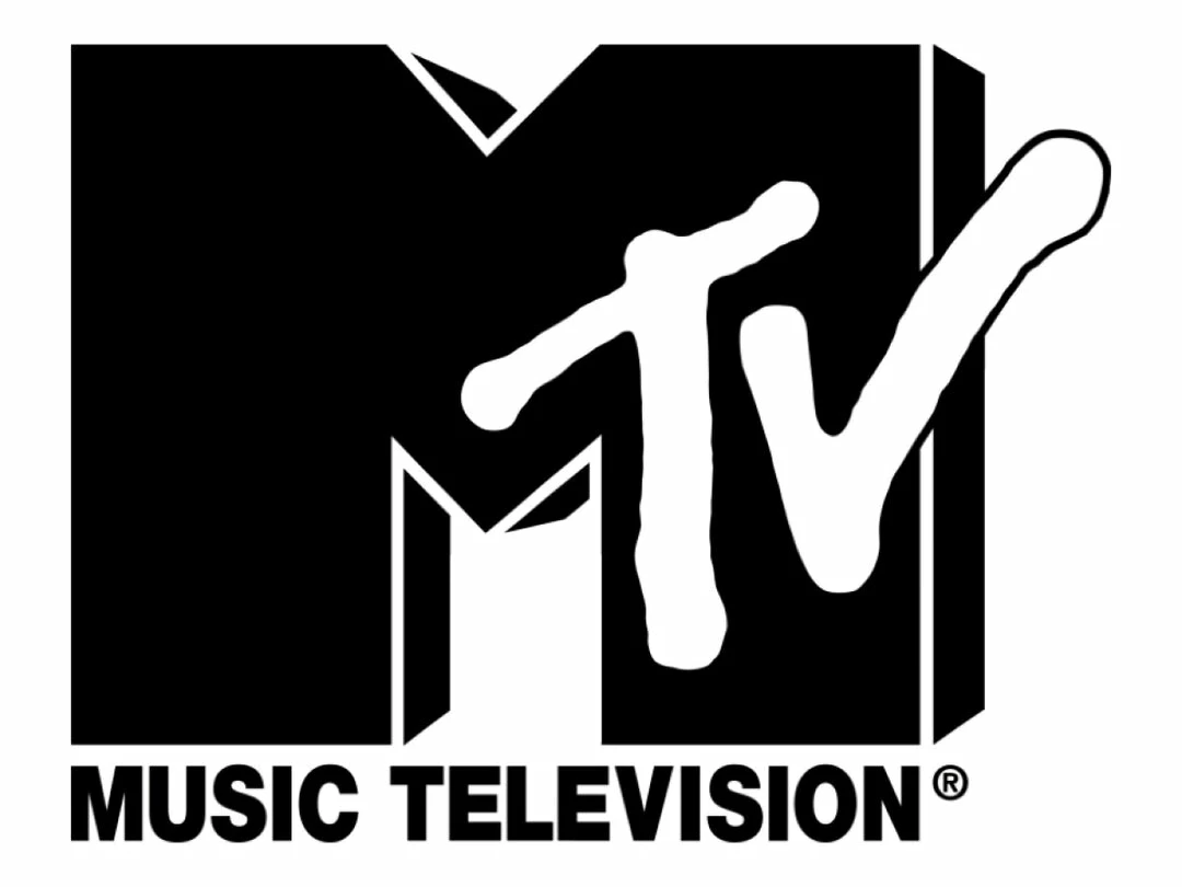Loungefly MTV - Television Purse 1 Loungefly MTV - Television Purse