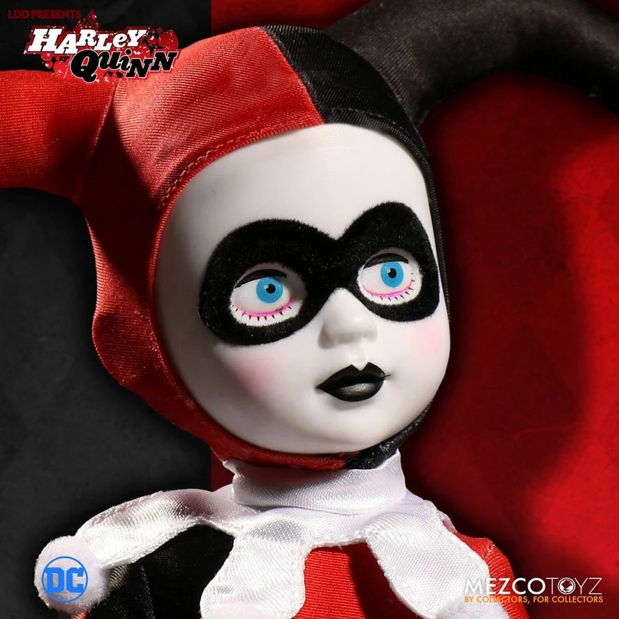Mezco Toys LDD Presents - Harley Quinn Doll 5 Mezco Toys LDD Presents - Harley Quinn Doll