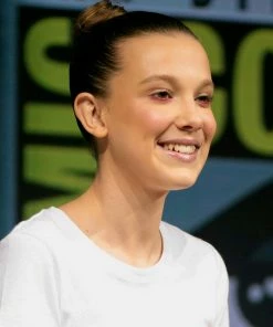 Funko POP! Vinyls Stranger Things - Eleven (Burger T-Shirt) #718 Signed POP! Vinyl 13 Funko POP! Vinyls Stranger Things - Eleven (Burger T-Shirt) #718 Signed POP! Vinyl