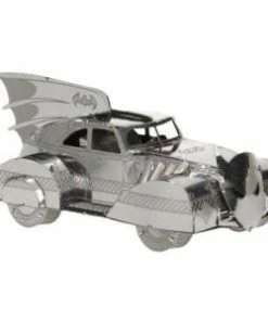 SD Toys Batman (comics) - Batmobile 1941 3D Metal Model Kit
