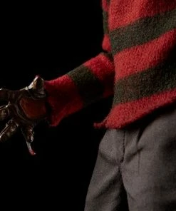 Sideshow Collectibles A Nightmare On Elm Street - Freddy Krueger 12" 1:6 Scale Action Figure 12 Sideshow Collectibles A Nightmare On Elm Street - Freddy Krueger 12
