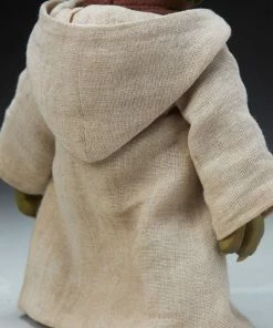 Sideshow Collectibles Star Wars: The Clone Wars - Yoda 1:6 Scale Action Figure