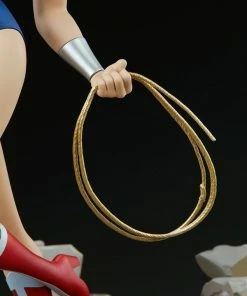 Sideshow Collectibles Justice League Animated - Wonder Woman Statue
