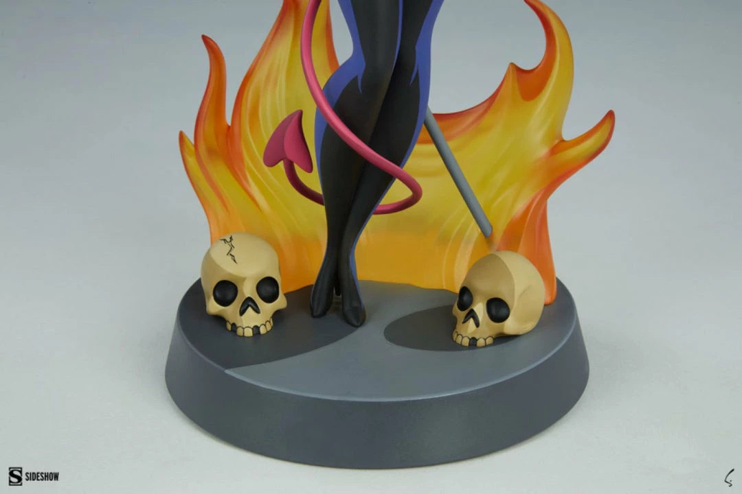 Sideshow Collectibles Shane Glines - Devil Girl Statue 10 Sideshow Collectibles Shane Glines - Devil Girl Statue