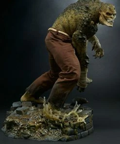 Sideshow Collectibles DC Comics - Killer Croc Premium Format 1:4 Scale Statue