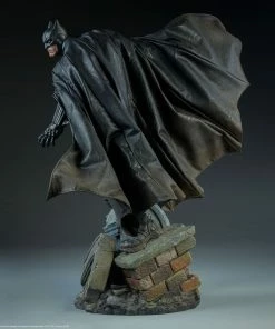 Sideshow Collectibles DC Comics - Batman Premium Format 1:4 Scale Statue