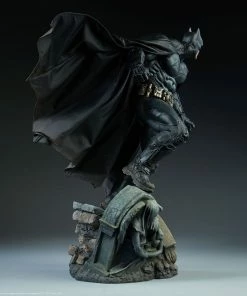 Sideshow Collectibles DC Comics - Batman Premium Format 1:4 Scale Statue