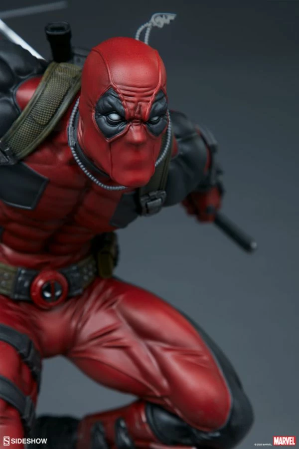 Sideshow Collectibles Marvel Comics - Deadpool Premium Format Statue 5 Sideshow Collectibles Marvel Comics - Deadpool Premium Format Statue