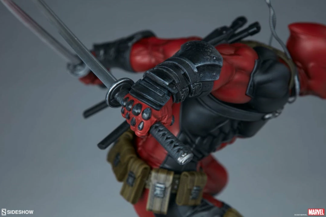 Sideshow Collectibles Marvel Comics - Deadpool Premium Format Statue 8 Sideshow Collectibles Marvel Comics - Deadpool Premium Format Statue