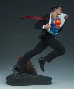 Sideshow Collectibles DC Comics - Superman Call To Action Premium Format Statue