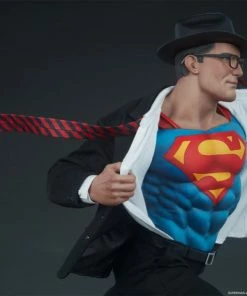 Sideshow Collectibles DC Comics - Superman Call To Action Premium Format Statue