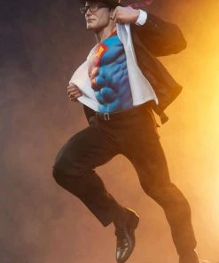 Sideshow Collectibles DC Comics - Superman Call To Action Premium Format Statue