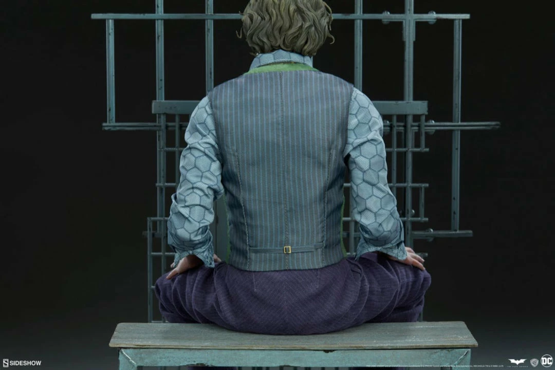 Sideshow Collectibles Batman The Dark Knight - Joker Premium Fortmat Statue 8 Sideshow Collectibles Batman The Dark Knight - Joker Premium Fortmat Statue