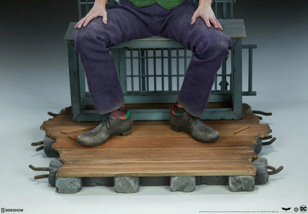 Sideshow Collectibles Batman The Dark Knight - Joker Premium Fortmat Statue 9 Sideshow Collectibles Batman The Dark Knight - Joker Premium Fortmat Statue