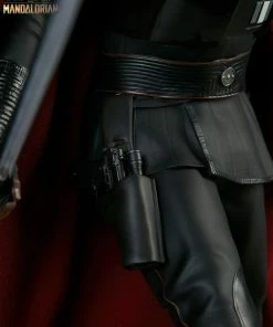 Hot Toys Star Wars: The Mandalorian - Moff Gideon Premium Format Statue