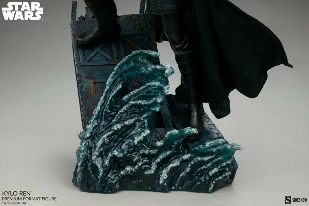 Sideshow Collectibles Star Wars - Kylo Ren Premium Format Statue 8 Sideshow Collectibles Star Wars - Kylo Ren Premium Format Statue