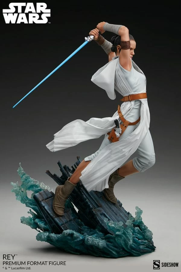 Sideshow Collectibles Star Wars - Rey Premium Format Statue 3 Sideshow Collectibles Star Wars - Rey Premium Format Statue