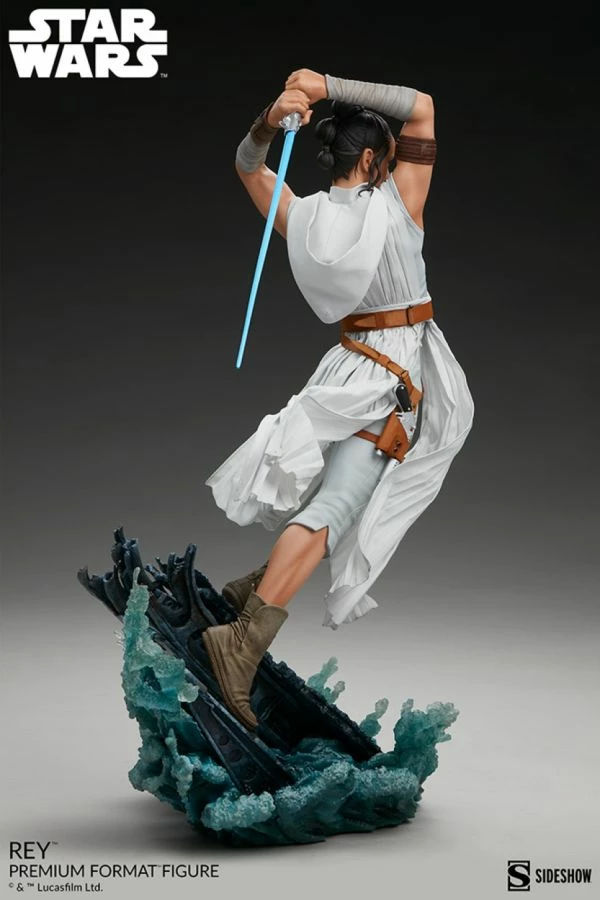 Sideshow Collectibles Star Wars - Rey Premium Format Statue 4 Sideshow Collectibles Star Wars - Rey Premium Format Statue