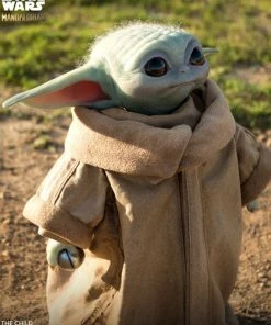 Sideshow Collectibles Star Wars: The Mandalorian - The Child Life-Size Statue