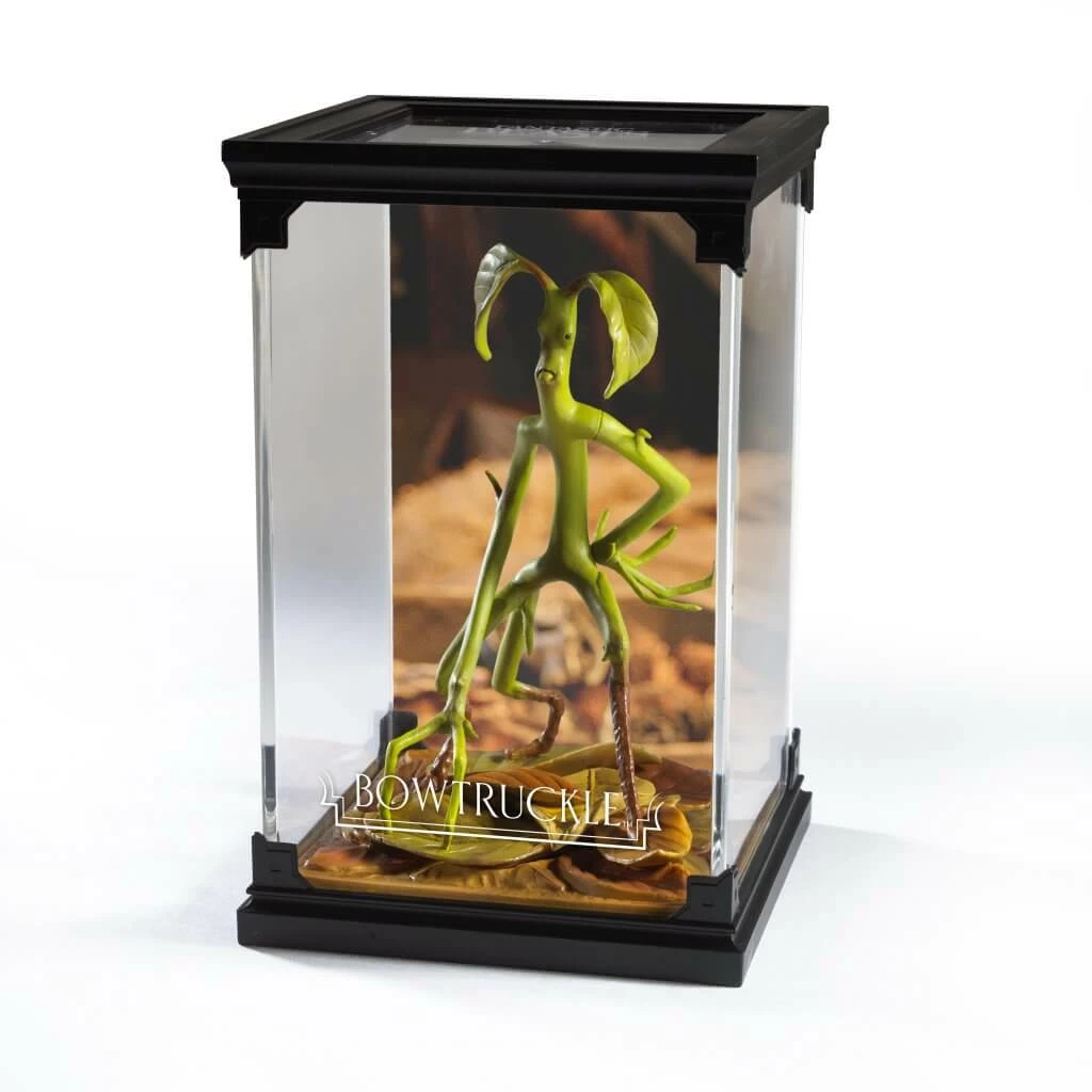 Noble Collection HARRY POTTER - Magical Creatures - Bowtruckle Figure 2 Noble Collection HARRY POTTER - Magical Creatures - Bowtruckle Figure