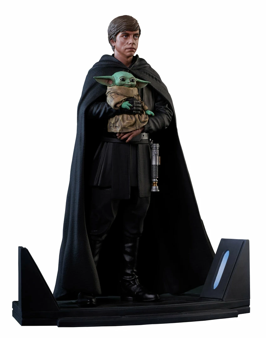 Diamond Select Toys Star Wars: The Mandalorian - Luke & Grogu Statue 4 Diamond Select Toys Star Wars: The Mandalorian - Luke & Grogu Statue