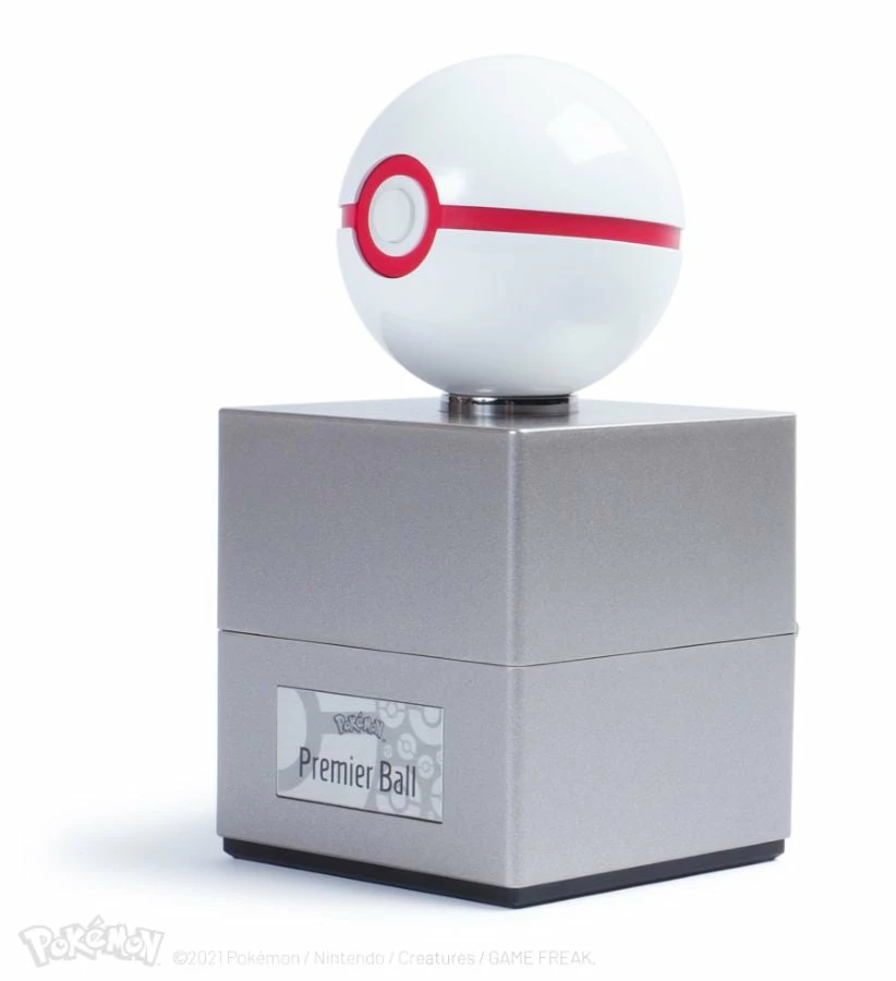The Wand Company Pokemon - Premier Ball Prop Replica 3 The Wand Company Pokemon - Premier Ball Prop Replica