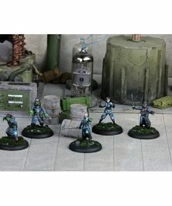 Ozzie Collectables Achtung! Cthulhu Miniatures - Black Sun Commanders